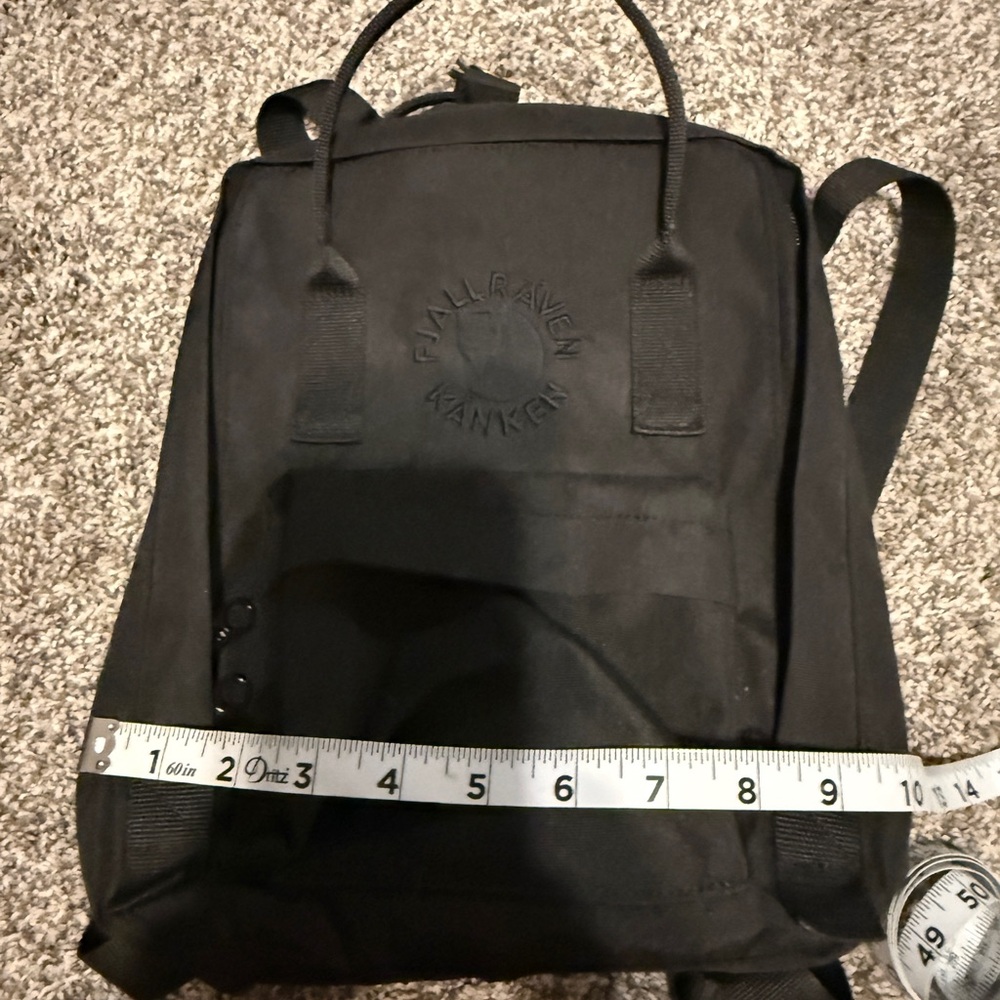 Fjallraven Kånken Classic Black Backpack - Picture 5 of 6